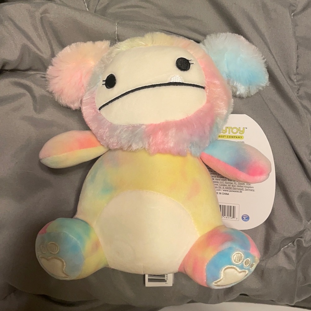 Zaylee squeezemallow with crooked face